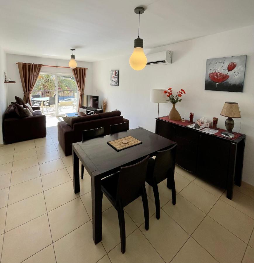 דירות 109 Queens Gardens, Paphos מראה חיצוני תמונה