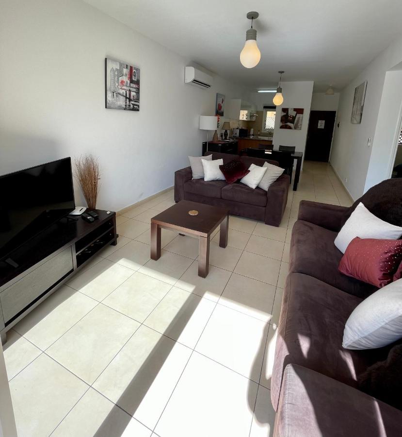 דירות 109 Queens Gardens, Paphos מראה חיצוני תמונה