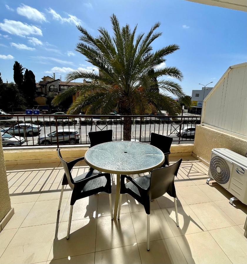 דירות 109 Queens Gardens, Paphos מראה חיצוני תמונה