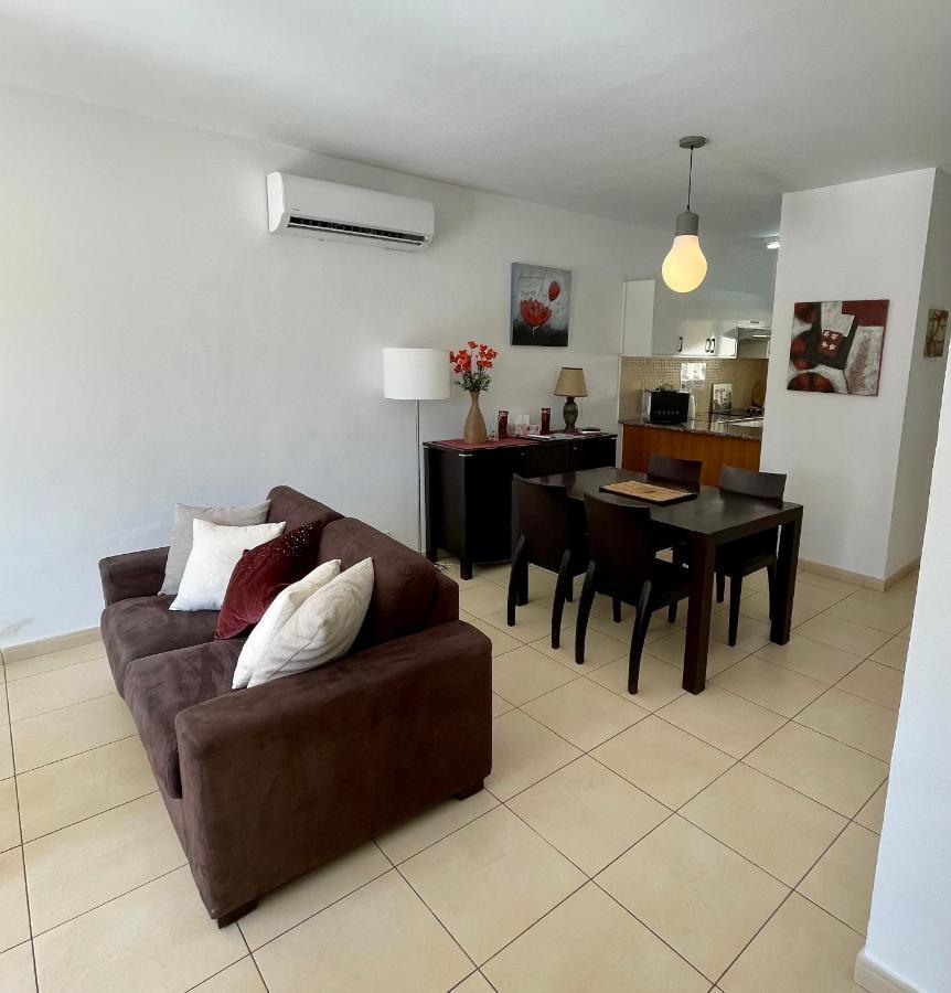דירות 109 Queens Gardens, Paphos מראה חיצוני תמונה